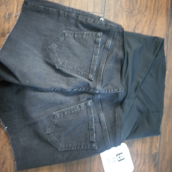 Isabel maternity midi shorts - Picture 4 of 5